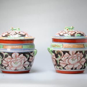 Pair Antique 18/19th c SE Asian Chinese Porcelain Kamcheng Tureen China Bencharong