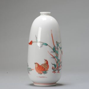 Japanese Vase by Great National Human Treasure 14th Kakiemon Sakaida Quails