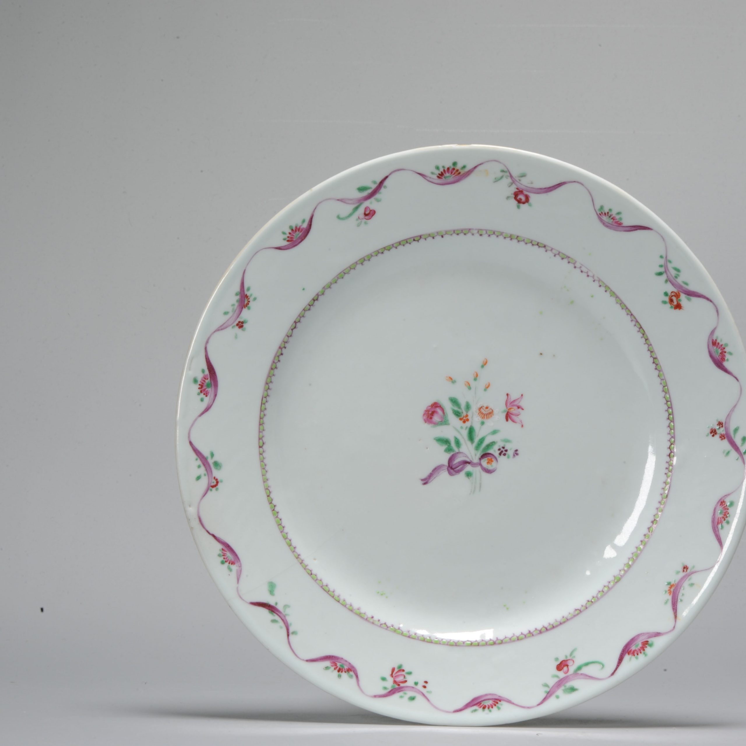 Antique 18C Chinese Porcelain Famille Rose Dish with flowers