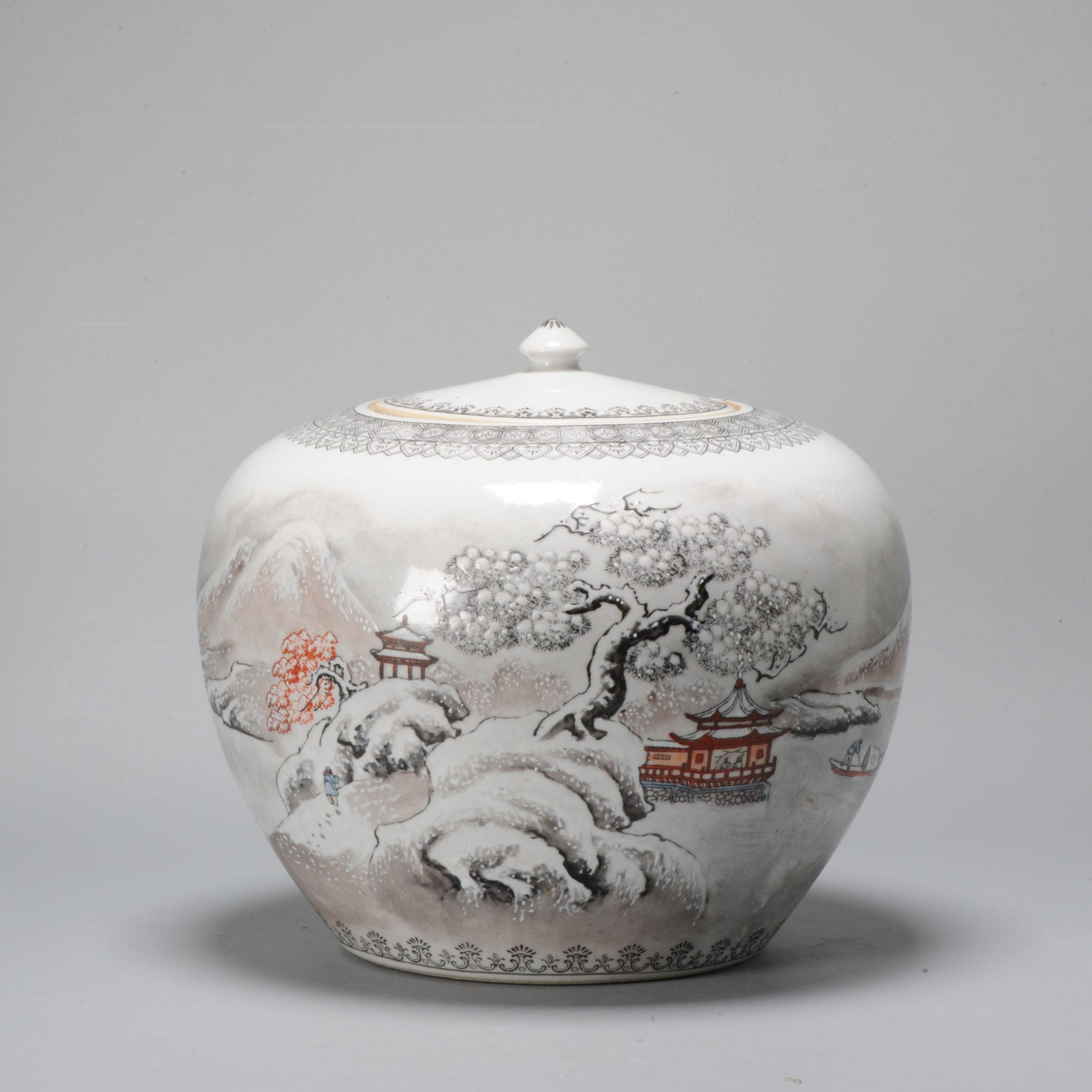 Chinese porcelain PROC Ginger Jar with Winterlandscape in He Xuren Style