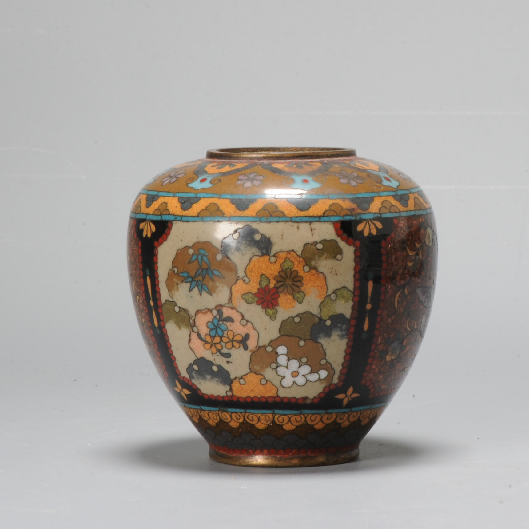 A Small Vase with Incense brown cloisonné enamel Meiji era (1868-1912)