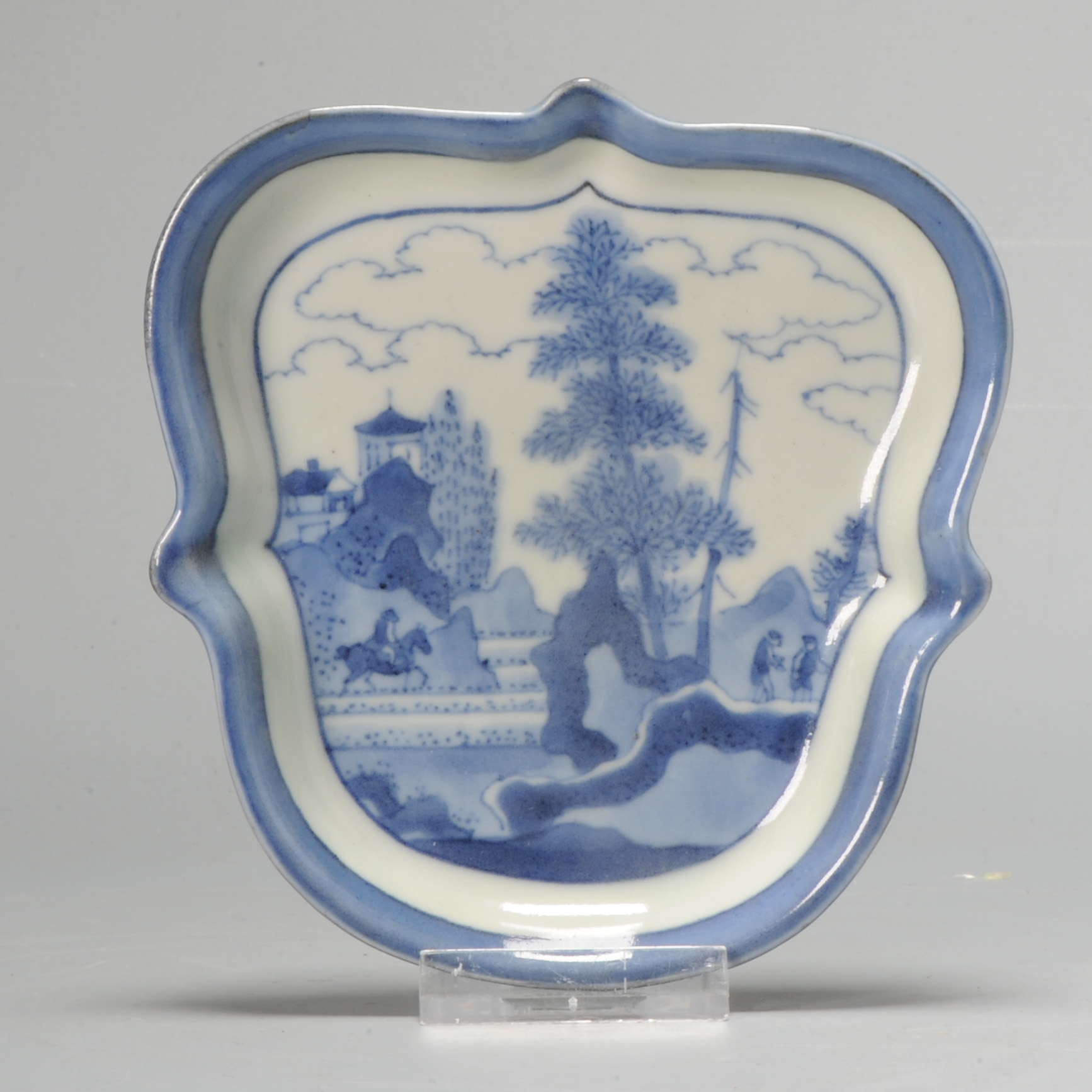 Antique Japanese Arita Frederik Van Frytom Style Porcelain Dish c.1700.