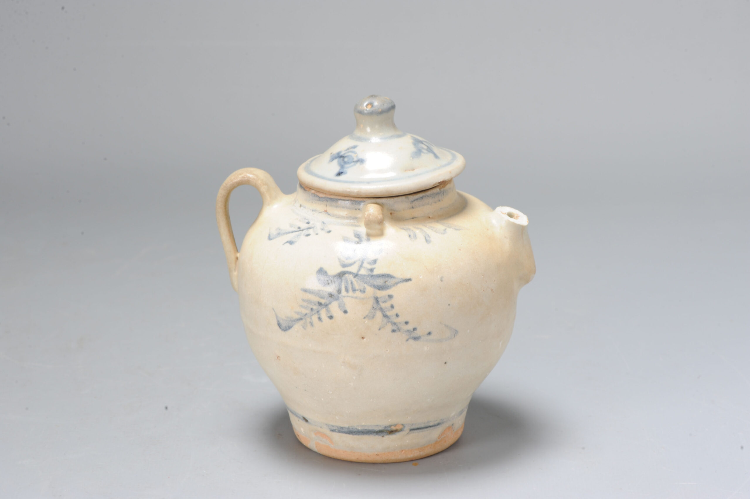 Antique Chinese 15th/16th Century Hongzhi Zhengde Ewer Porcelain