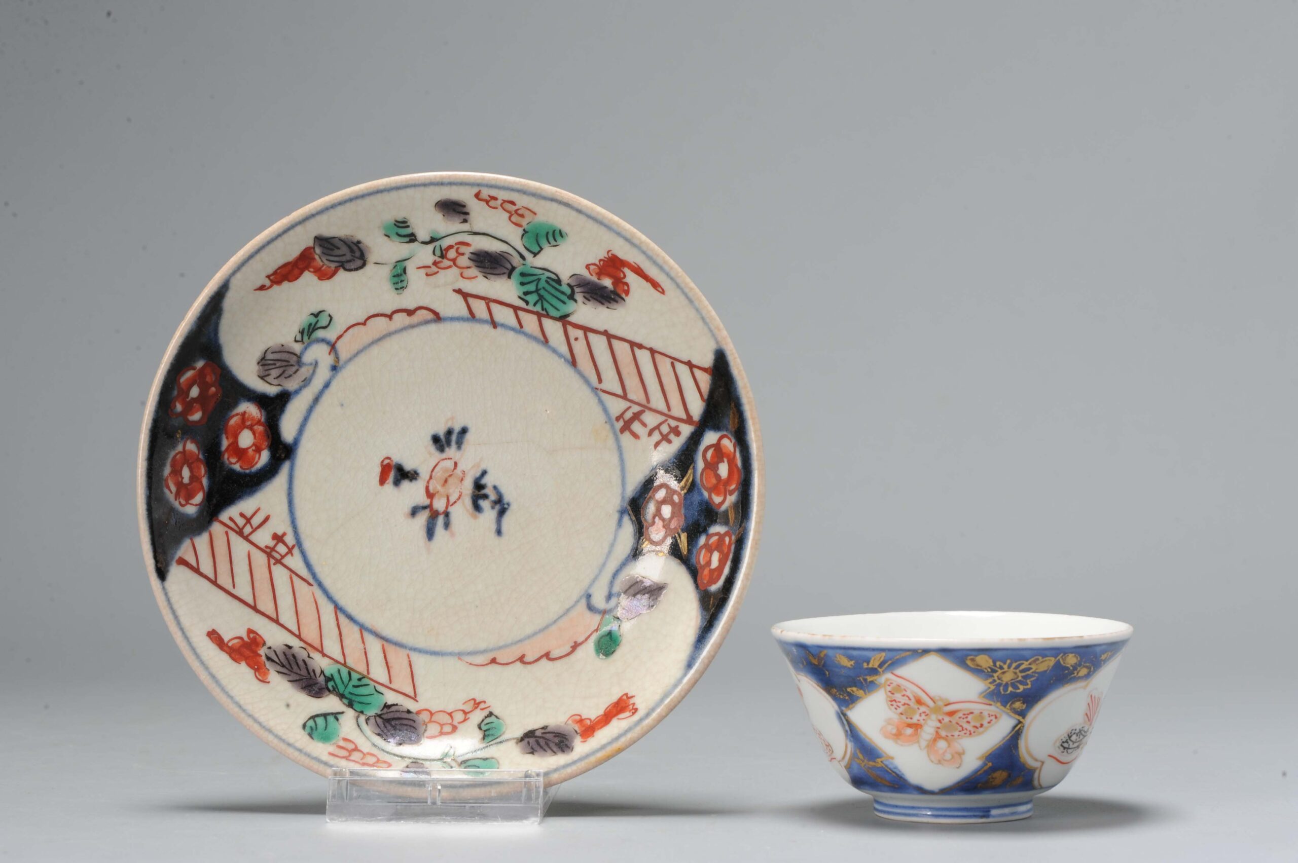 A Japanese Edo period Gold Imari Porcelain tea bowl and saucer Japan
