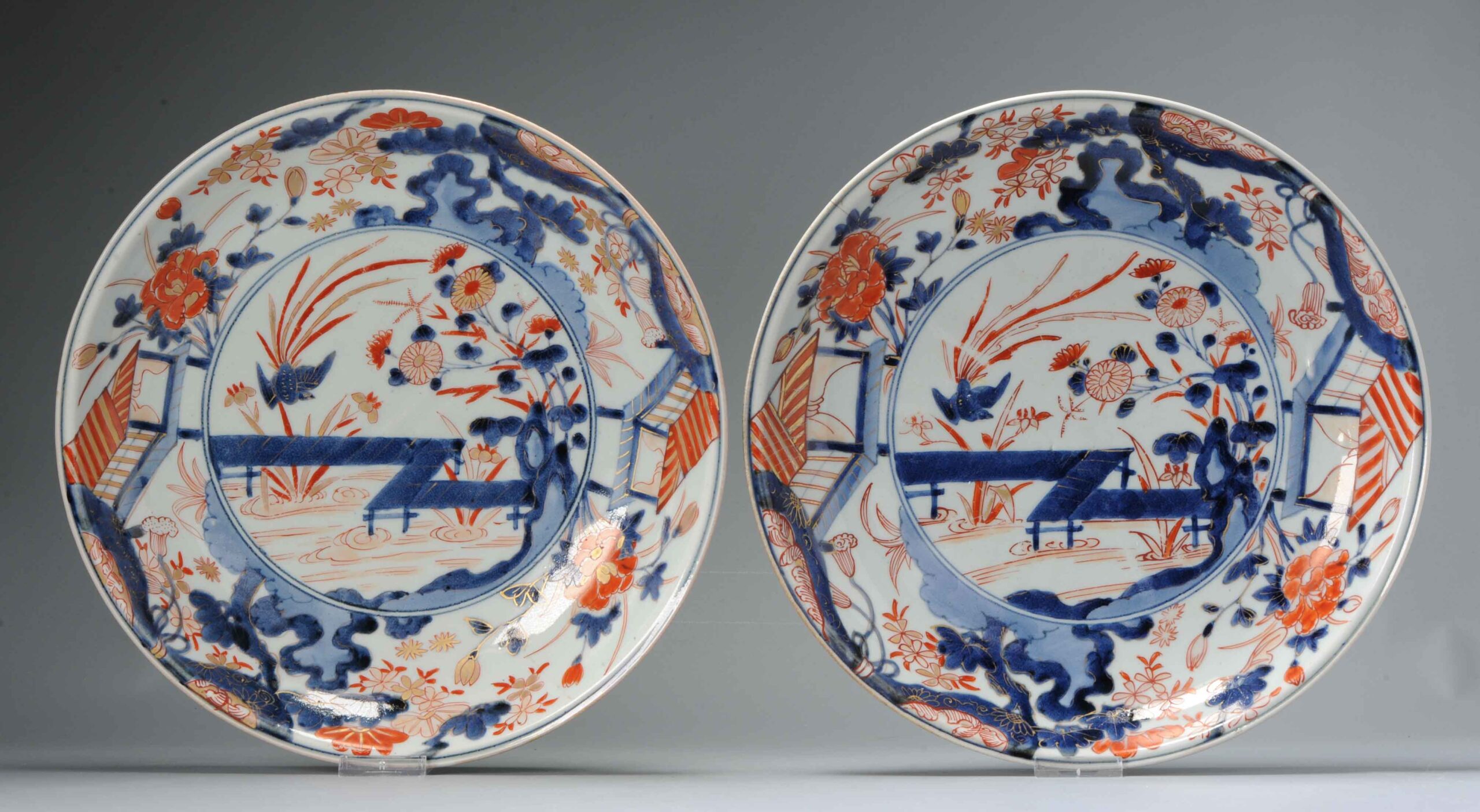 PAIR Antique 1680-1700 Edo Imari Japanese Porcelain Chargers Arita Japan