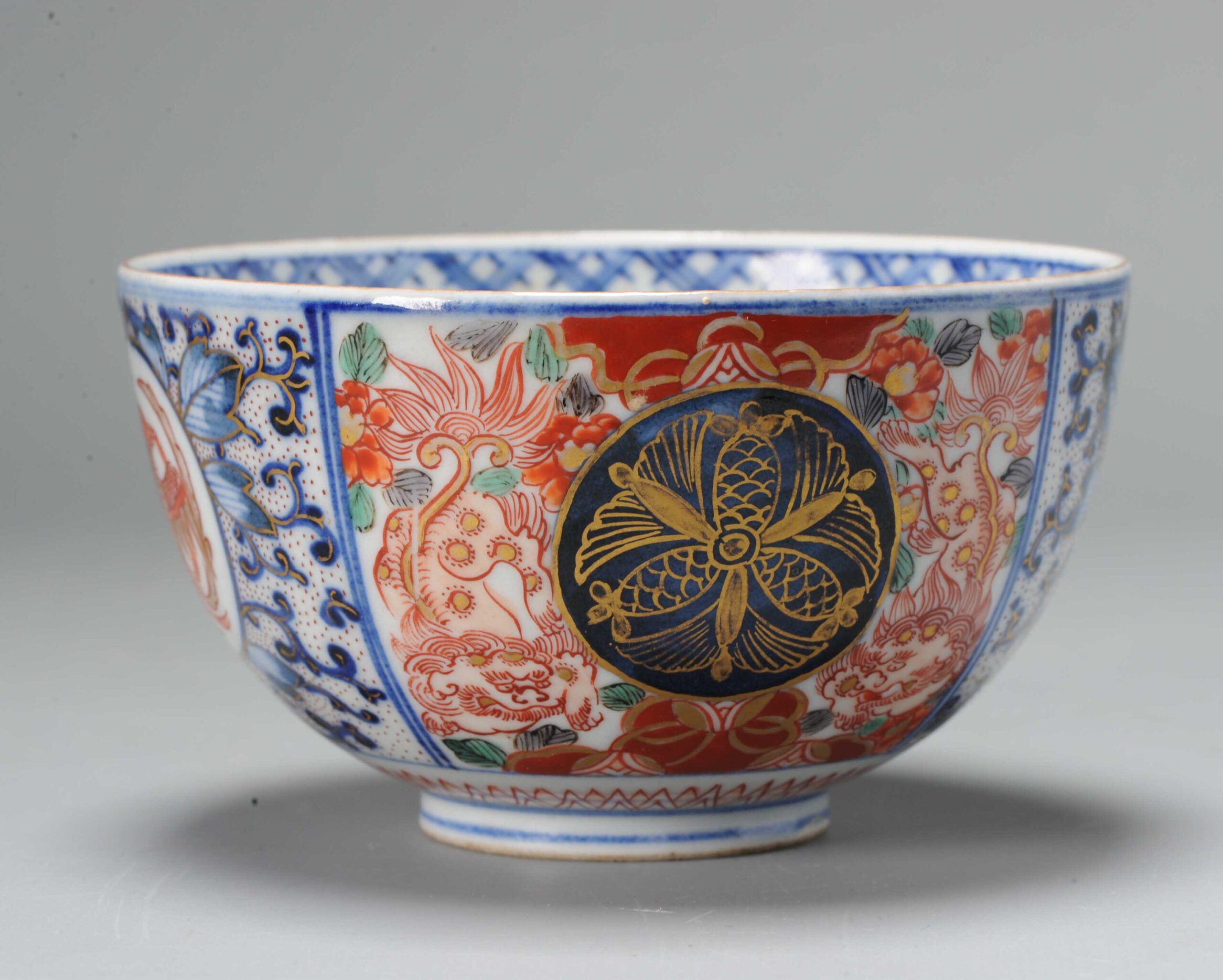 Antique Late Edo period Imari Japanese Porcelain Bowl Arita Japan