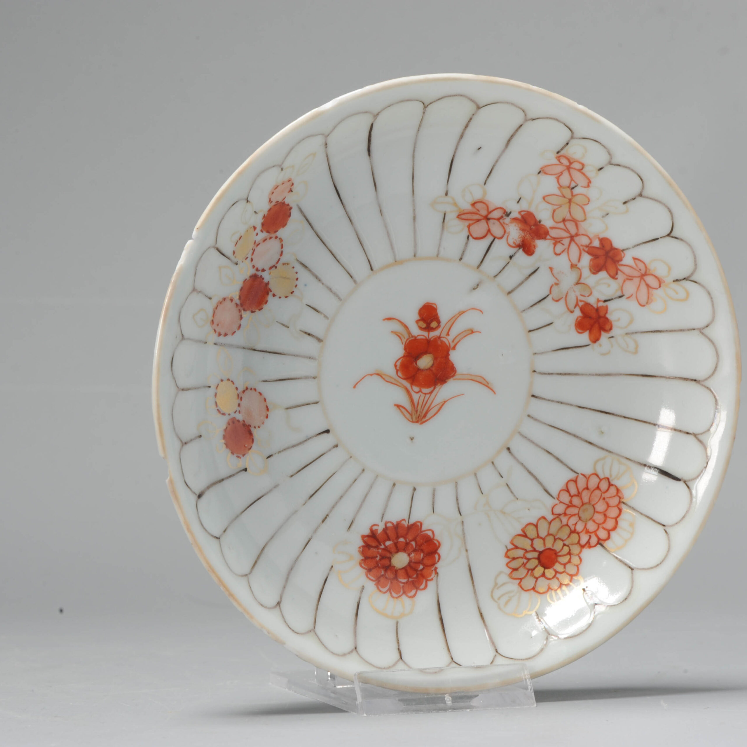 Arita Edo period Japanese Porcelain Saucer Dish Japan Flowers
