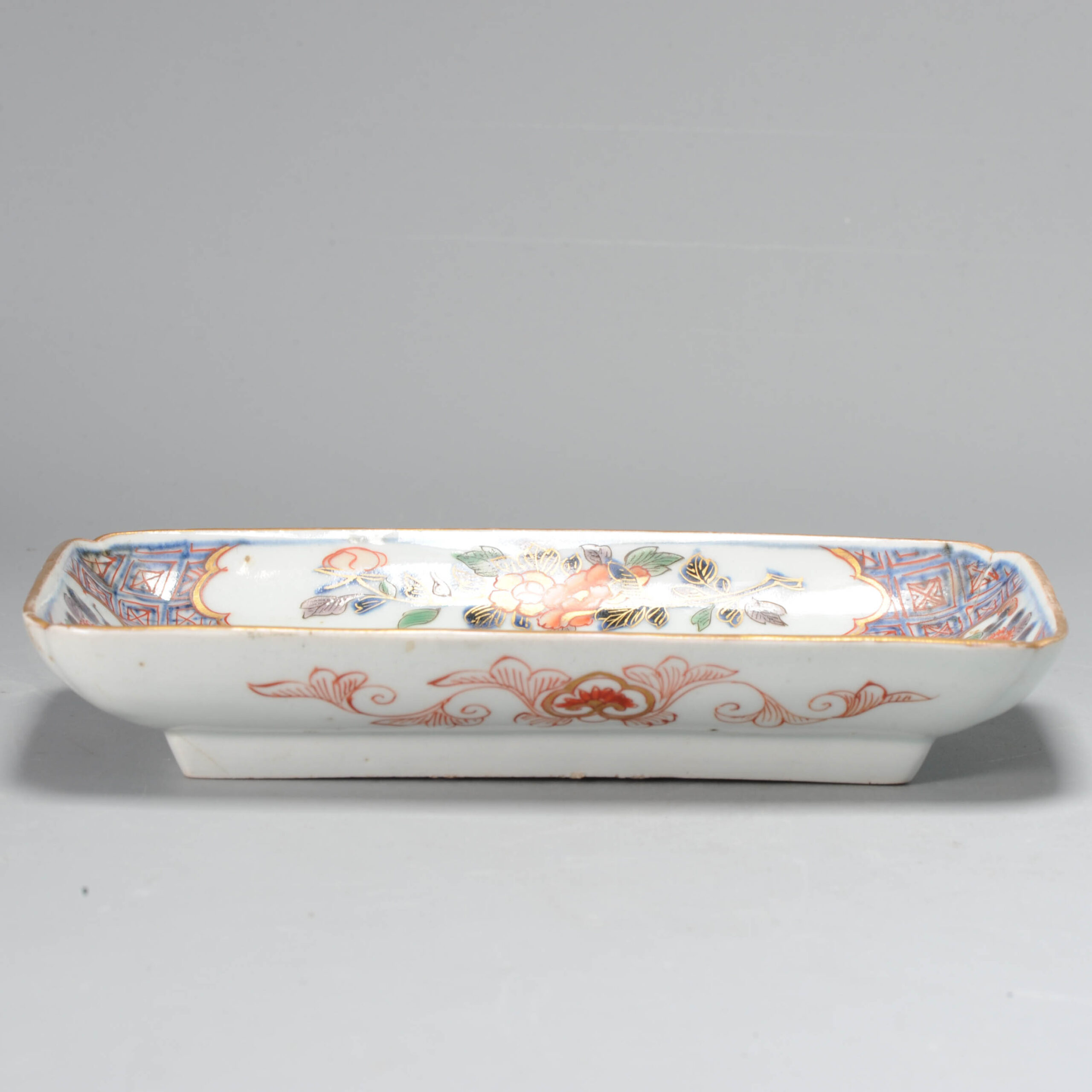Antique Japanese Arita Porcelain Dishe with added colors 17/18c FUKU mark