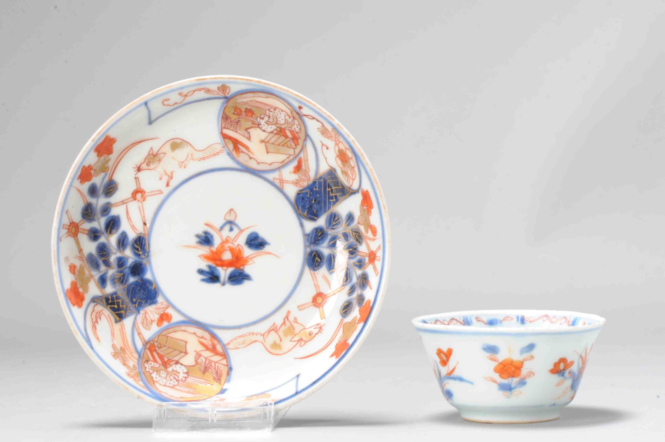 Antique Japanese Edo period Gold Imari Porcelain tea bowl and saucer Japan
