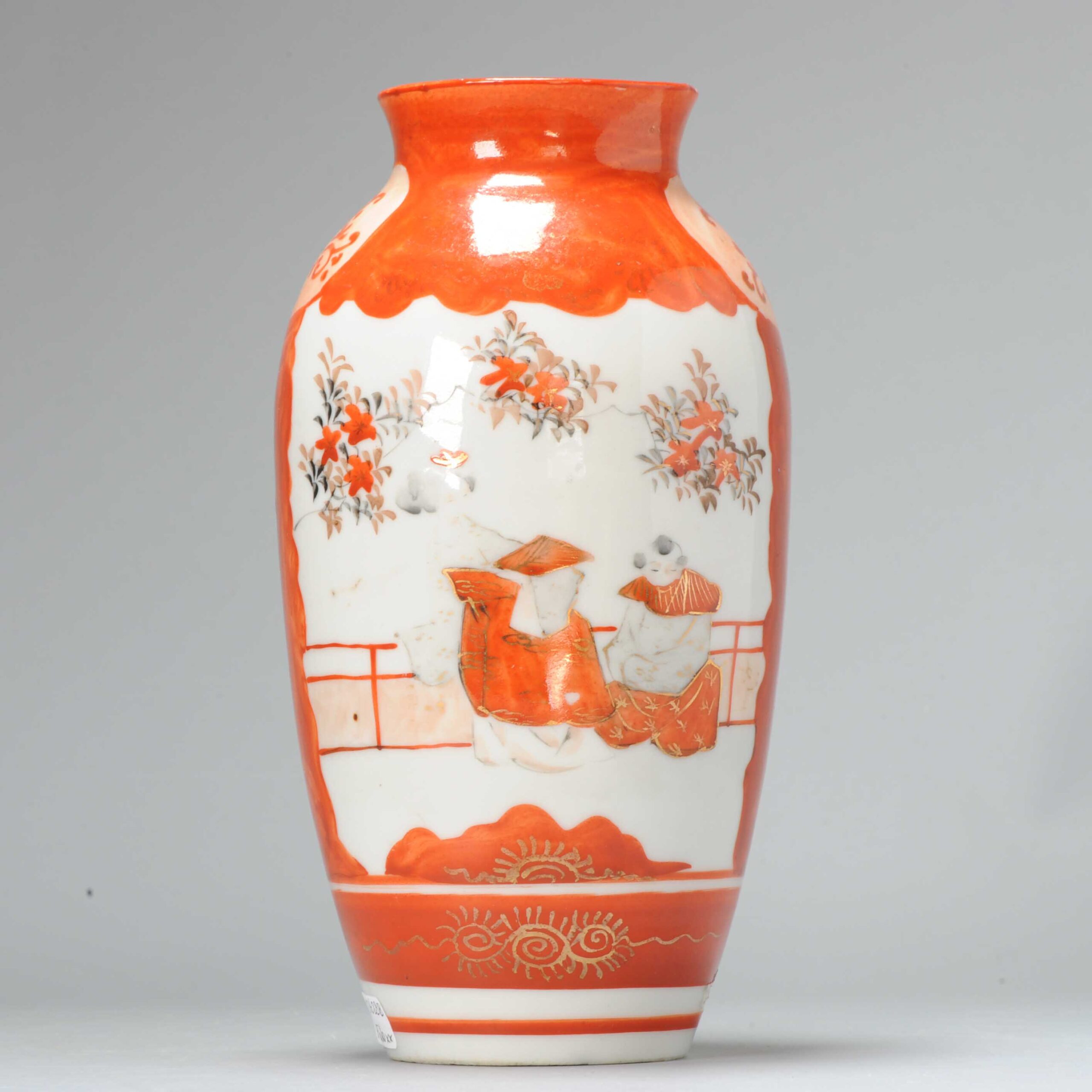 Antique Meiji period Japanese Kutani Vase 19th century Red and White