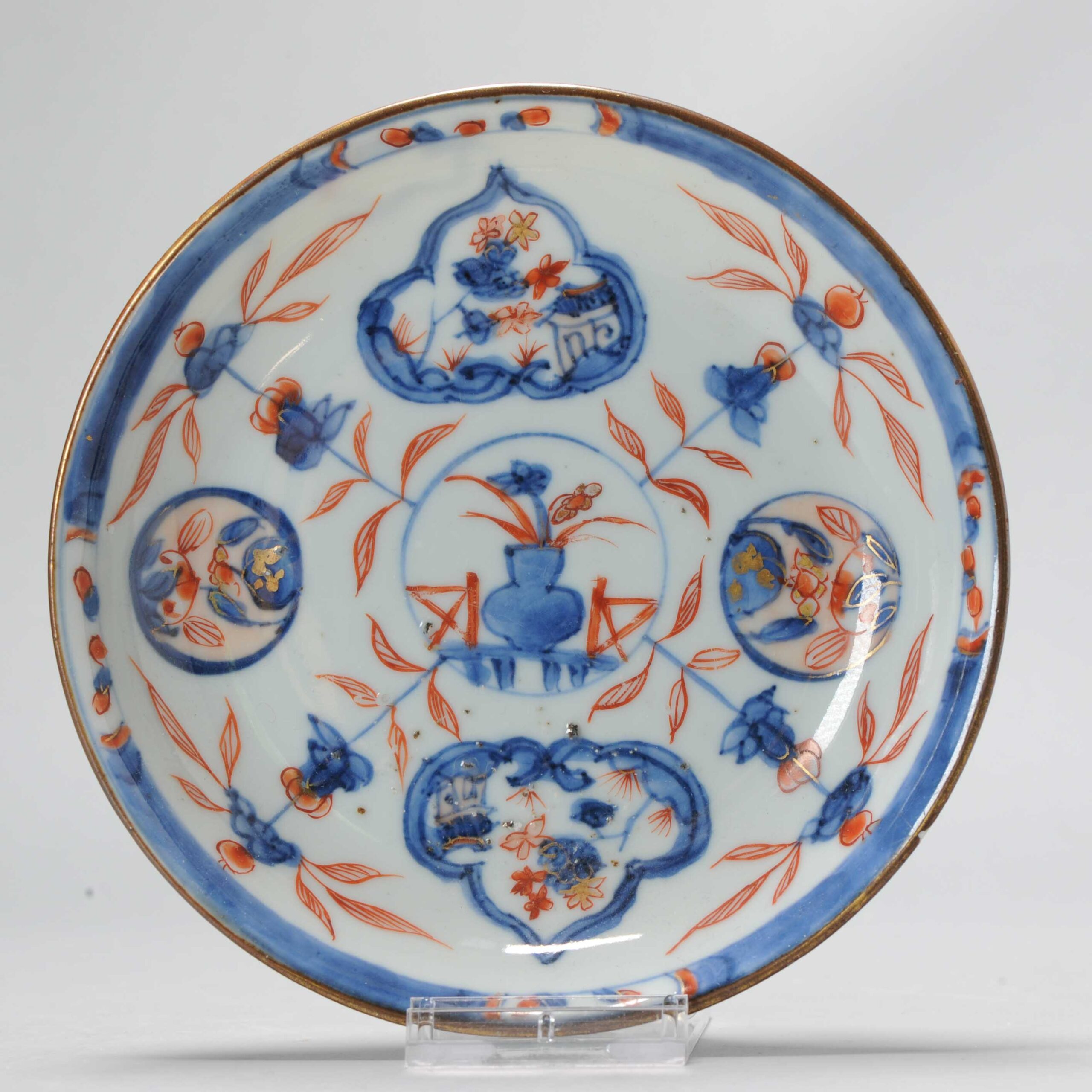 A Dish Saucer Chinese Porcelain Imari Flat Plate Kangxi Period Floral